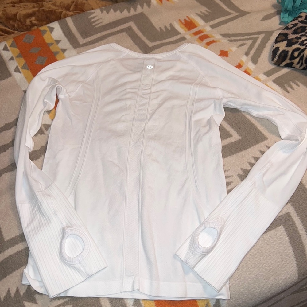 Lululemon shirt